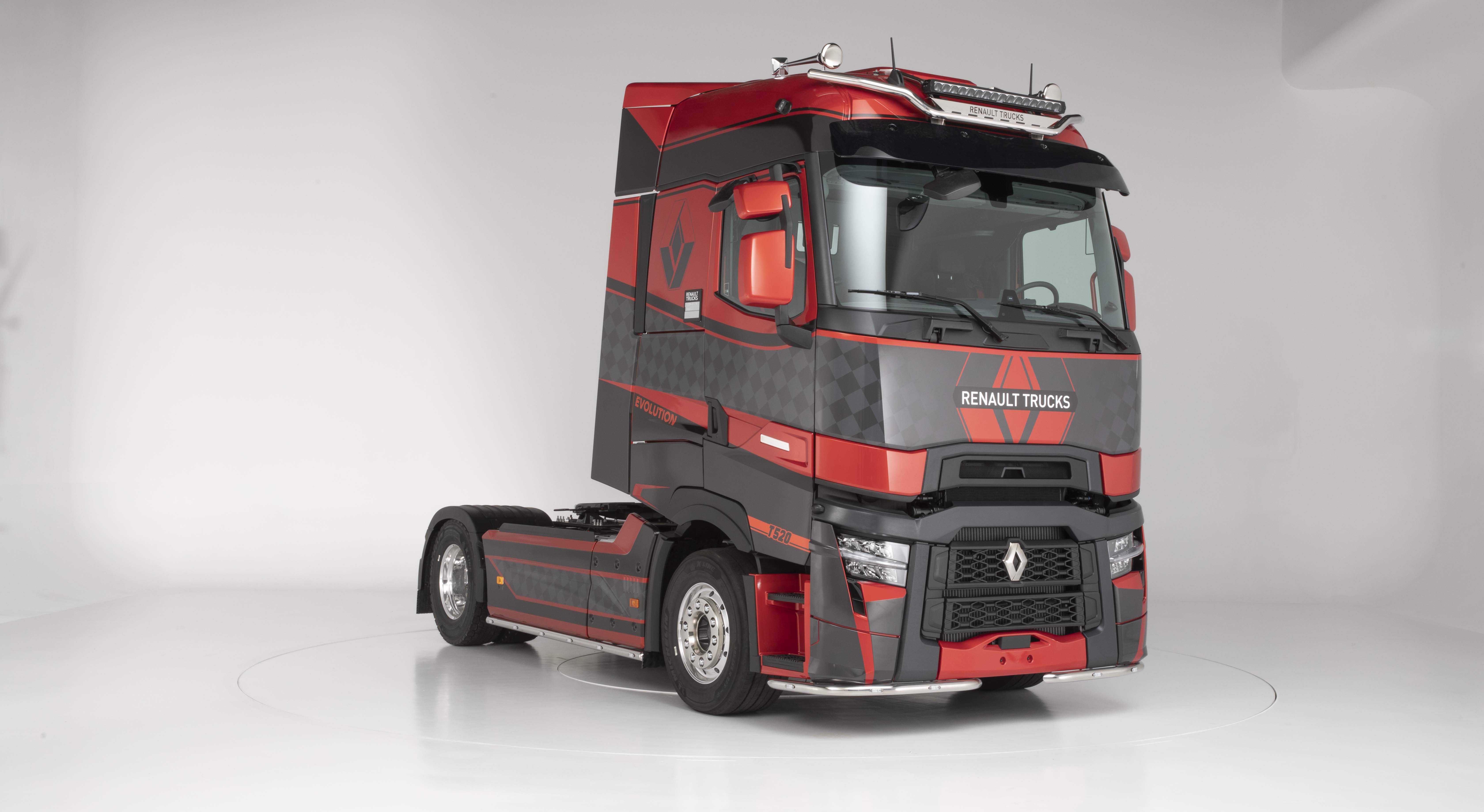 The real Renault Trucks T High wearing my winning livery